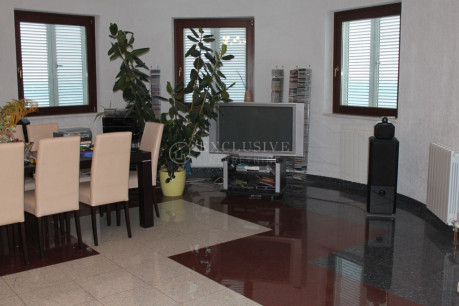 5-locale, Appartamento, 185m², 2 Piano