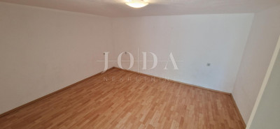 Haus, 140m², Grundstück 100m²