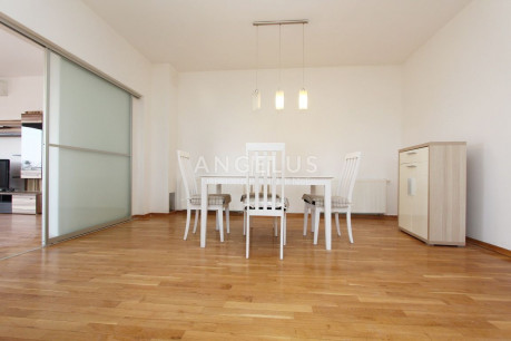 Haus, 275m², Grundstück 800m²