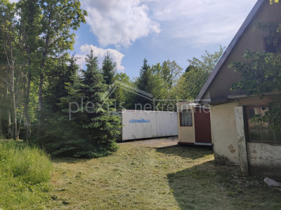 Haus, 76m², Grundstück 2600m²