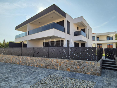 Casa, 156m², Terreno 200m²