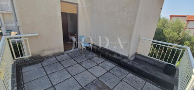 House, 241m², Plot 300m²