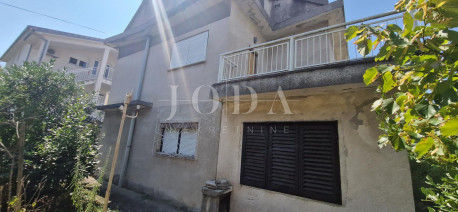 House, 241m², Plot 300m²