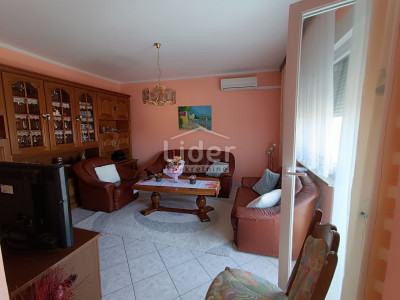 House, 400m², Plot 0m²