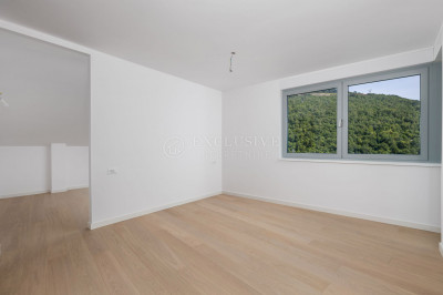 5-Zi., Wohnung, 546m², 3 Etage