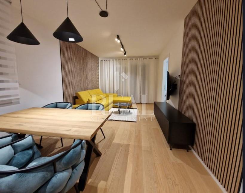 3-locale, Appartamento, 92m², 1 Piano