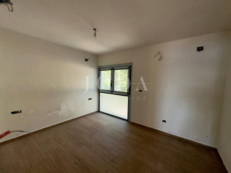 4-locale, Appartamento, 94m², 2 Piano