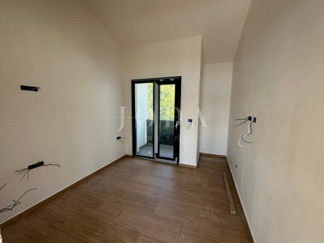 3-locale, Appartamento, 96m², 3 Piano