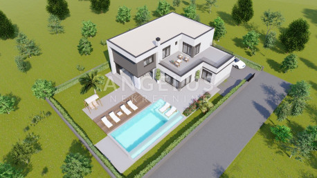 House, 187m², Plot 700m²