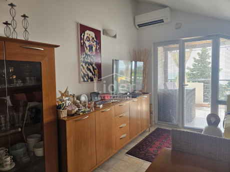 3-locale, Appartamento, 77m², 3 Piano