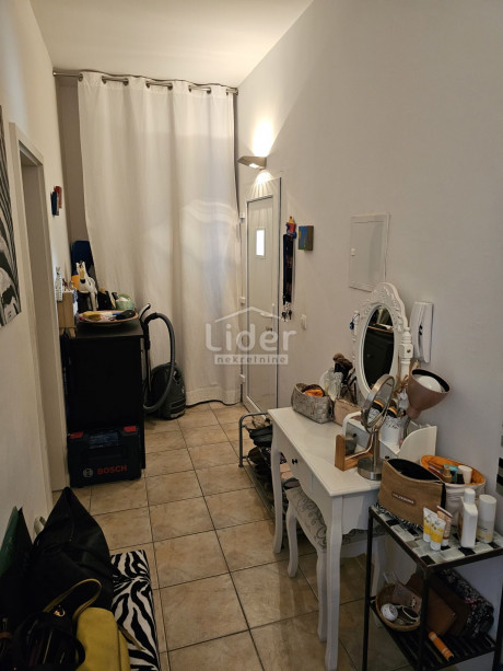 3-locale, Appartamento, 77m², 3 Piano