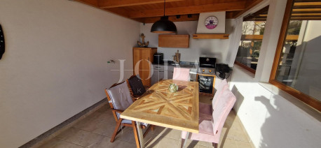 House, 165m², Plot 310m²