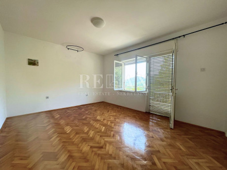 House, 145m², Plot 340m²