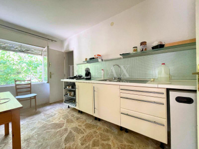 House, 145m², Plot 340m²