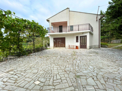 House, 200m², Plot 1700m²