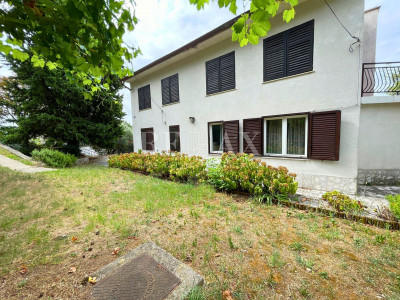 Haus, 200m², Grundstück 1700m²