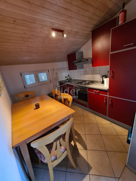 House, 284m², Plot 759m²