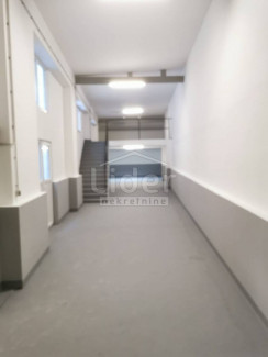 321m², Office, 1 Floor