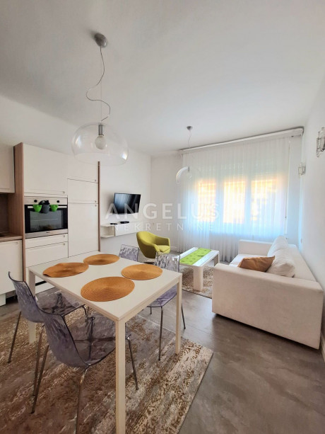 3-locale, Appartamento, 70m², 2 Piano