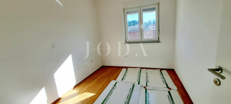 3 rooms, Apartment, 86m², 2 Floor