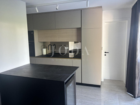 5-locale, Appartamento, 136m², 2 Piano