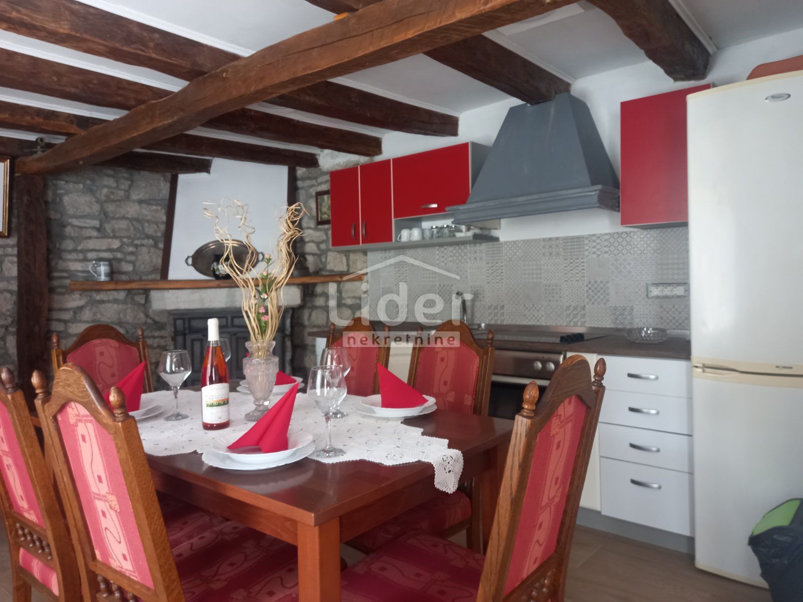 House, 85m², Plot 490m²