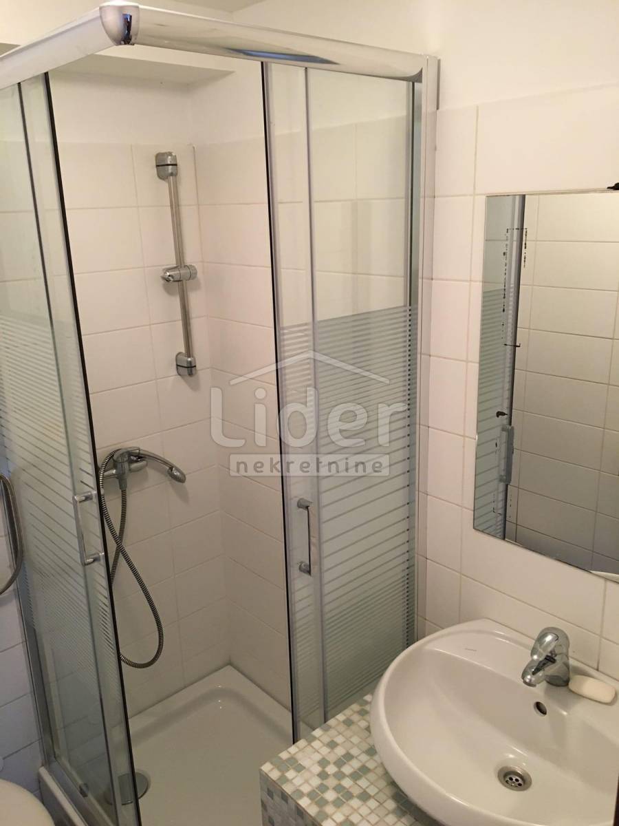 2 rooms, Apartment, 42m², 1 Floor