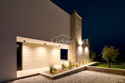 Casa, 263m², Terreno 0m²