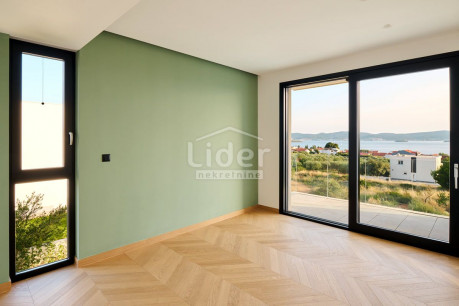 Casa, 263m², Terreno 0m²