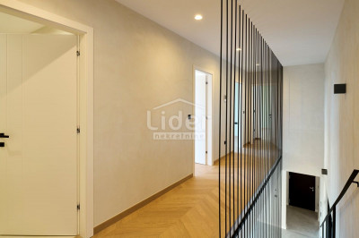 Casa, 263m², Terreno 0m²