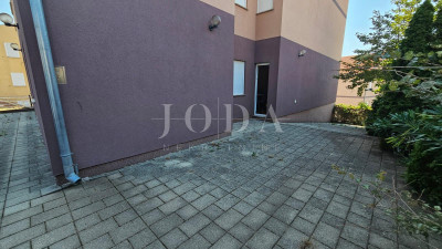 3 rooms, Apartment, 126m², 1 Floor