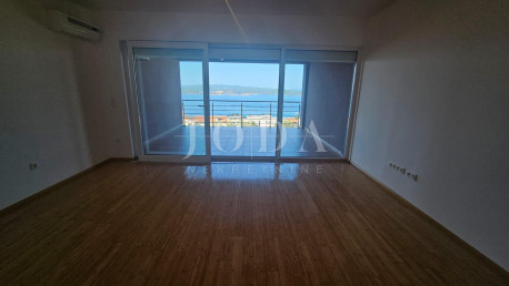 4 rooms, Apartment, 113m², 2 Floor