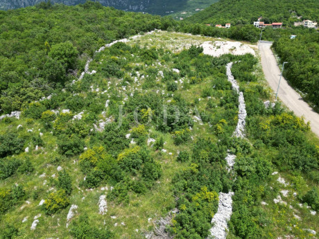 1837m², Zemljište