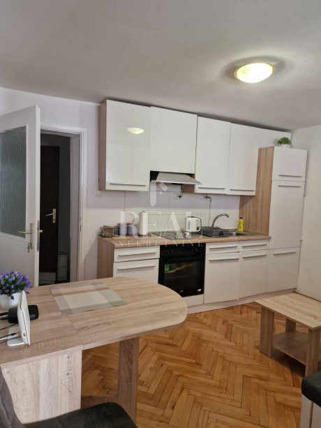 1-Zi., Wohnung, 35m², 2 Etage