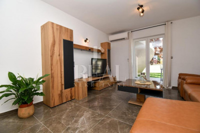 House, 285m², Plot 340m²