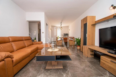 Casa, 285m², Terreno 340m²