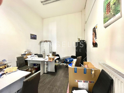 300m², Office, 1 Floor