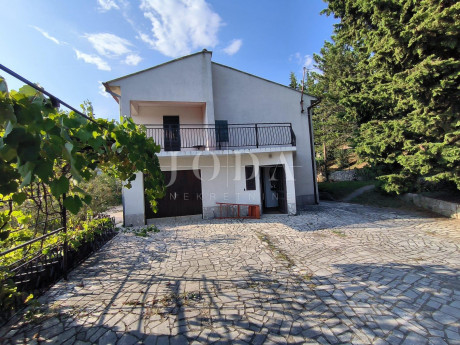 House, 200m², Plot 1700m²