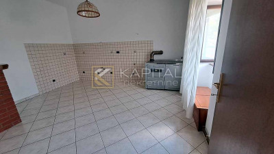 2-locale, Appartamento, 70m², 1 Piano