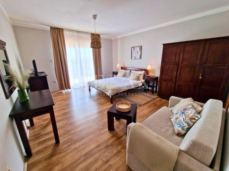 Дом, 450м², Участок 330м²