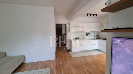 3-locale, Appartamento, 60m², 2 Piano