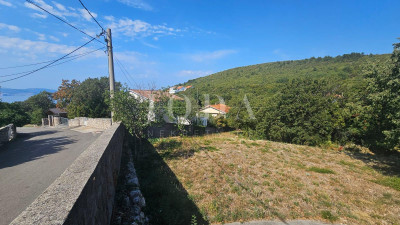 826m², Plot