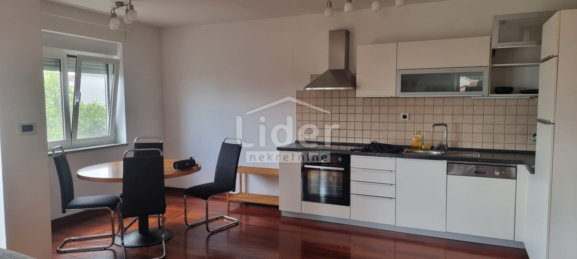 3 rooms, Apartment, 79m², 1 Floor