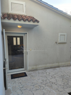 House, 160m², Plot 400m²