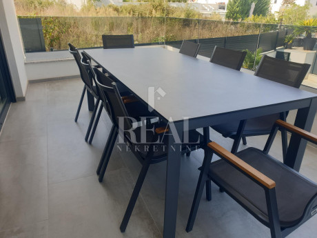 4-locale, Appartamento, 104m², 1 Piano