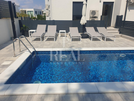 4-locale, Appartamento, 104m², 1 Piano