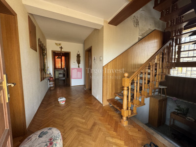 House, 180m², Plot 1916m²