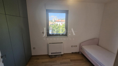 4 rooms, Apartment, 112m², 2 Floor