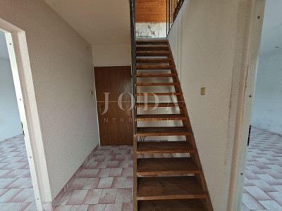 House, 116m², Plot 415m²