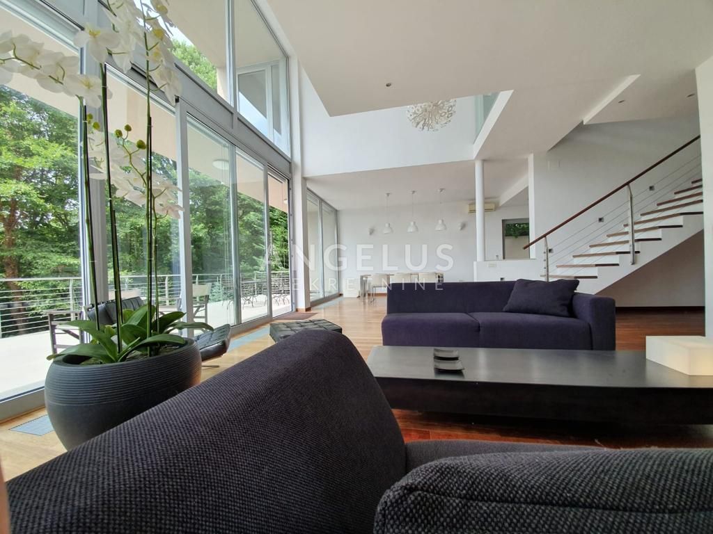 Casa, 430m², Terreno 0m²